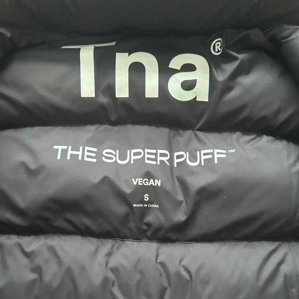 TNA Black Super Puffer Jacket - Picture 5 of 5
